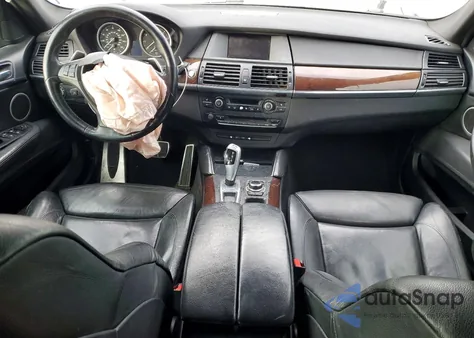 2013 BMW X6 xDrive35I z USA, uszkodzony, nr VIN 5UXFG2C57DL787637